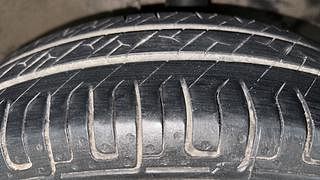 Used 2014 Maruti Suzuki Wagon R 1.0 [2013-2019] LXi CNG Petrol+cng Manual tyres RIGHT FRONT TYRE TREAD VIEW