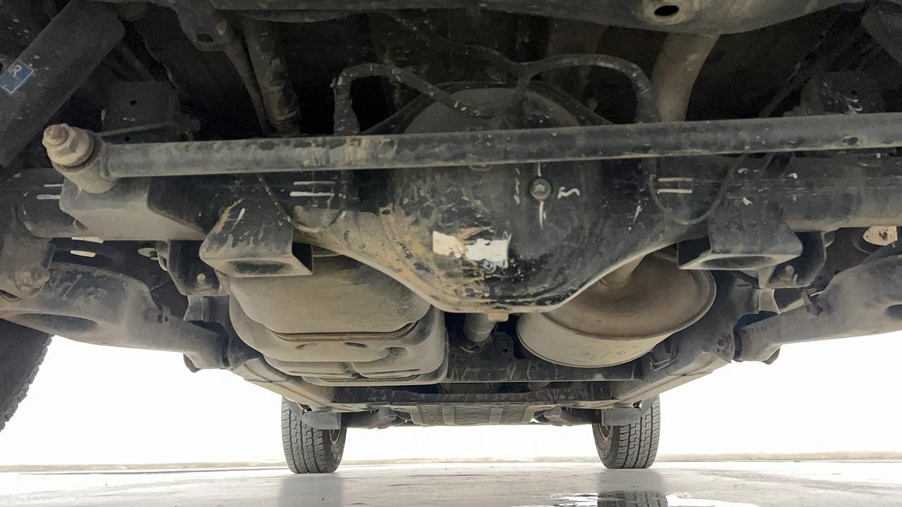 Used 2018 Mahindra TUV300 [2015-2020] T10 Diesel Manual extra REAR UNDERBODY VIEW (TAKEN FROM REAR)