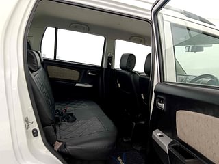 Used 2014 Maruti Suzuki Wagon R 1.0 [2010-2019] VXi Petrol Manual interior RIGHT SIDE REAR DOOR CABIN VIEW