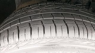 Used 2019 Maruti Suzuki Vitara Brezza [2016-2020] ZDi Diesel Manual tyres RIGHT FRONT TYRE TREAD VIEW