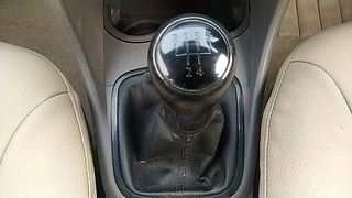 Used 2012 Volkswagen Vento [2010-2015] Comfortline Petrol Petrol Manual interior GEAR  KNOB VIEW