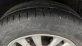 Used 2014 Toyota Etios [2010-2017] VD Diesel Manual tyres RIGHT FRONT TYRE TREAD VIEW
