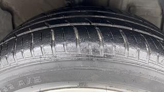 Used 2011 Chevrolet Cruze [2009-2017] LTZ Diesel Manual tyres RIGHT FRONT TYRE TREAD VIEW