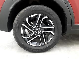 Used 2022 Kia Carens Luxury Plus 1.4 Petrol 6 STR Petrol Manual tyres RIGHT REAR TYRE RIM VIEW