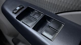 Used 2011 Toyota Etios Liva [2010-2017] G Petrol Manual top_features Power windows