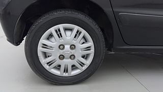 Used 2011 Hyundai Santro Xing [2007-2014] GLS Petrol Manual tyres RIGHT REAR TYRE RIM VIEW