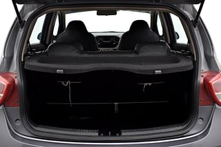 Used 2018 Hyundai Grand i10 [2013-2017] Magna 1.2 Kappa VTVT Petrol Manual interior DICKY INSIDE VIEW