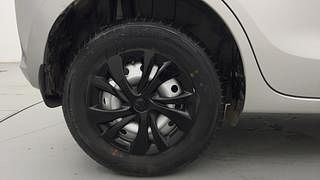 Used 2020 Maruti Suzuki Swift [2017-2021] LXI Petrol Manual tyres RIGHT REAR TYRE RIM VIEW