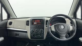 Used 2014 Maruti Suzuki Wagon R 1.0 [2010-2019] LXi Petrol Manual interior DASHBOARD VIEW