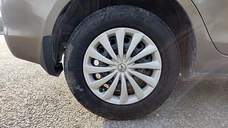 Used 2015 Maruti Suzuki Swift Dzire [2012-2017] LDI Diesel Manual tyres RIGHT REAR TYRE RIM VIEW
