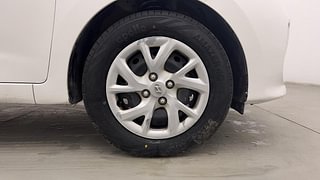 Used 2017 Hyundai Grand i10 [2017-2020] Sportz 1.2 CRDi Diesel Manual tyres RIGHT FRONT TYRE RIM VIEW