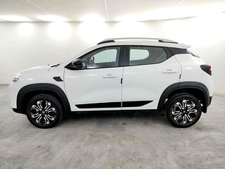 Used 2022 Renault Kiger RXT (O) AMT Petrol Automatic exterior LEFT SIDE VIEW