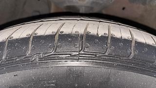 Used 2015 honda Jazz V CVT Petrol Automatic tyres LEFT FRONT TYRE TREAD VIEW