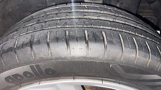 Used 2017 Hyundai Elite i20 [2014-2018] Asta 1.2 Petrol Manual tyres LEFT REAR TYRE TREAD VIEW