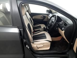 Used 2015 Volkswagen Polo [2015-2019] Highline1.2L (P) Petrol Manual interior RIGHT SIDE FRONT DOOR CABIN VIEW