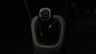 Used 2018 Hyundai Grand i10 [2017-2020] Sportz 1.2 Kappa VTVT Petrol Manual interior GEAR  KNOB VIEW