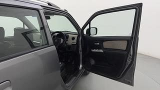 Used 2015 Maruti Suzuki Wagon R 1.0 [2010-2019] VXi Petrol Manual interior RIGHT FRONT DOOR OPEN VIEW