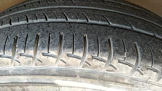 Used 2016 Volkswagen Polo [2015-2019] Highline1.2L (P) Petrol Manual tyres RIGHT FRONT TYRE TREAD VIEW