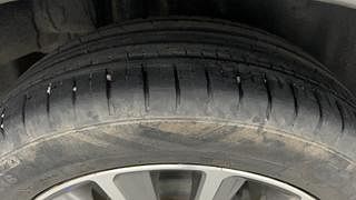 Used 2019 Maruti Suzuki Ciaz Alpha Petrol Petrol Manual tyres RIGHT REAR TYRE TREAD VIEW