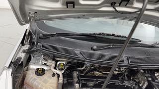 Used 2017 Ford Figo Aspire [2015-2019] Titanium 1.2 Ti-VCT Petrol Manual engine ENGINE RIGHT SIDE HINGE & APRON VIEW