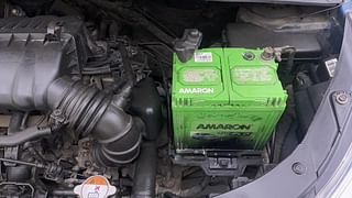 Used 2010 Hyundai i10 [2007-2010] Sportz 1.2 Petrol Petrol Manual engine ENGINE LEFT SIDE VIEW
