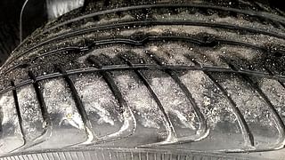 Used 2019 Renault Duster [2015-2019] 110 PS RXZ 4X2 MT Diesel Manual tyres RIGHT REAR TYRE TREAD VIEW