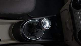 Used 2010 Hyundai i20 [2008-2012] Asta 1.2 Petrol Manual interior GEAR  KNOB VIEW