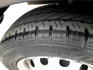 Used 2018 Hyundai Eon [2011-2018] Era + Petrol Manual tyres RIGHT REAR TYRE TREAD VIEW
