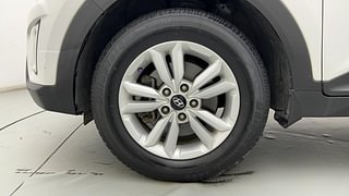 Used 2016 Hyundai Creta [2015-2018] 1.6 SX Plus Petrol Petrol Manual tyres LEFT FRONT TYRE RIM VIEW