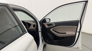 Used 2016 Hyundai Elite i20 [2014-2018] Asta 1.2 Petrol Manual interior RIGHT FRONT DOOR OPEN VIEW