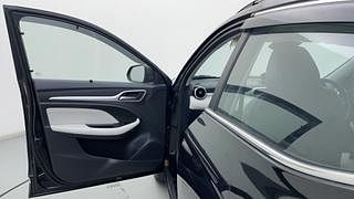 Used 2022 MG Motors Astor Sharp EX 1.5 MT Petrol Manual interior LEFT FRONT DOOR OPEN VIEW