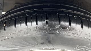 Used 2015 Hyundai Grand i10 [2013-2017] Asta AT 1.2 Kappa VTVT Petrol Automatic tyres RIGHT REAR TYRE TREAD VIEW