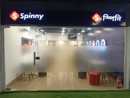 Spinny Car Hub, Acropolis Mall, Kolkata