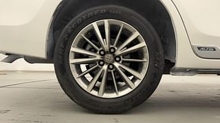 Used 2015 Toyota Corolla Altis [2014-2017] VL AT Petrol Petrol Automatic tyres RIGHT REAR TYRE RIM VIEW