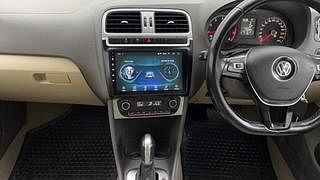 Used 2015 Volkswagen Vento [2015-2019] Highline Petrol AT Petrol Automatic interior MUSIC SYSTEM & AC CONTROL VIEW