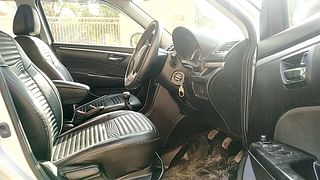 Used 2016 Maruti Suzuki Swift [2011-2017] VXi Petrol Manual interior RIGHT SIDE FRONT DOOR CABIN VIEW