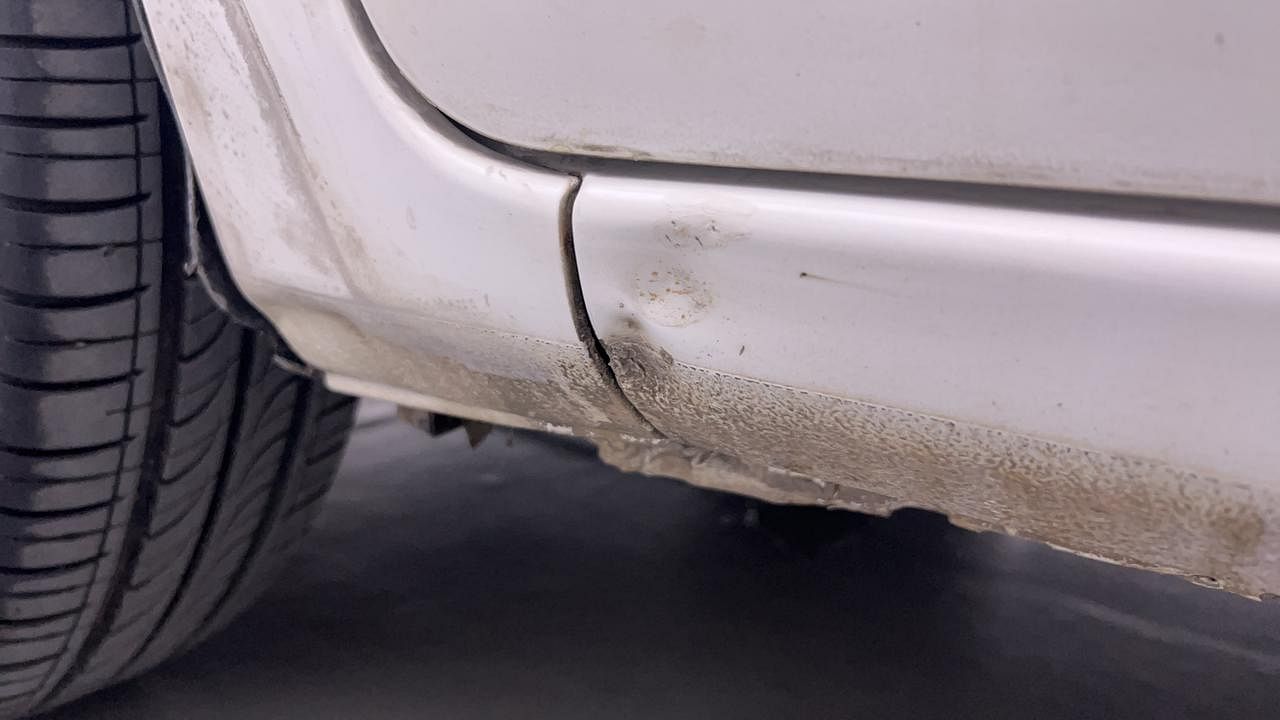 Used 2015 Honda Mobilio [2014-2017] S Petrol Petrol Manual dents MINOR DENT