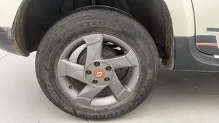 Used 2015 Renault Duster [2012-2015] 85 PS RxL Diesel Manual tyres RIGHT REAR TYRE RIM VIEW