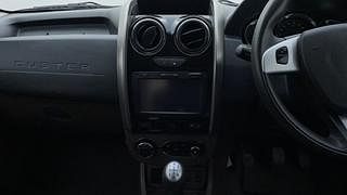 Used 2016 Renault Duster [2015-2019] 85 PS RXZ 4X2 MT Diesel Manual interior MUSIC SYSTEM & AC CONTROL VIEW