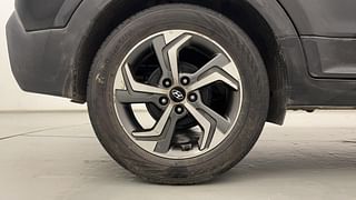 Used 2019 Hyundai Creta [2018-2020] 1.6 SX AT Diesel Automatic tyres RIGHT REAR TYRE RIM VIEW