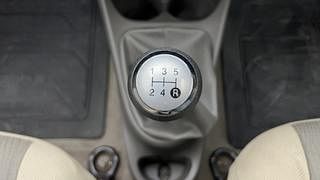 Used 2016 Toyota Etios Liva [2010-2017] V Petrol Manual interior GEAR  KNOB VIEW