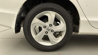 Used 2015 Honda City [2014-2017] V Petrol Manual tyres RIGHT REAR TYRE RIM VIEW