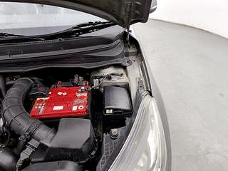 Used 2014 Hyundai i20 [2012-2014] Asta 1.4 CRDI Diesel Manual engine ENGINE LEFT SIDE HINGE & APRON VIEW