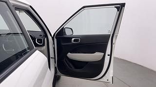 Used 2022 Hyundai Venue SX 1.2 Petrol Petrol Manual interior RIGHT FRONT DOOR OPEN VIEW