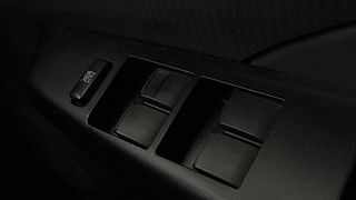 Used 2012 Toyota Etios Liva [2010-2017] G Petrol Manual top_features Power windows
