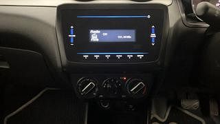 Used 2021 Maruti Suzuki Swift [2017-2021] VXI AMT Petrol Automatic interior MUSIC SYSTEM & AC CONTROL VIEW