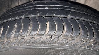 Used 2012 Ford Figo [2010-2015] Duratec Petrol ZXI 1.2 Petrol Manual tyres RIGHT REAR TYRE TREAD VIEW