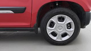 Used 2022 Maruti Suzuki S-Presso VXI+ Petrol Manual tyres RIGHT FRONT TYRE RIM VIEW