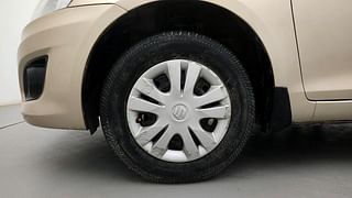 Used 2013 Maruti Suzuki Swift Dzire [2012-2017] VXi Petrol Manual tyres LEFT FRONT TYRE RIM VIEW