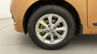 Used 2014 Hyundai Grand i10 [2013-2017] Asta 1.2 Kappa VTVT Petrol Manual tyres LEFT FRONT TYRE RIM VIEW